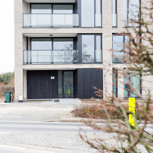 realisatie Woodface WR Ceder zwart geolied Appartementen Ronse 4